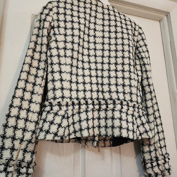 Karl Lagerfeld Blazer with Pockets - Picture 7 of 7